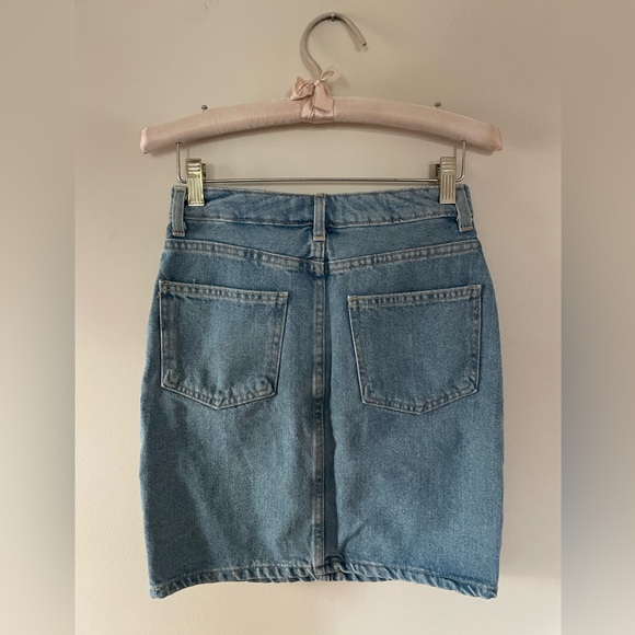 Small denim skirt - Picture 4 of 4